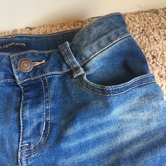 Light wash jeans with roses - Picture 5 of 8